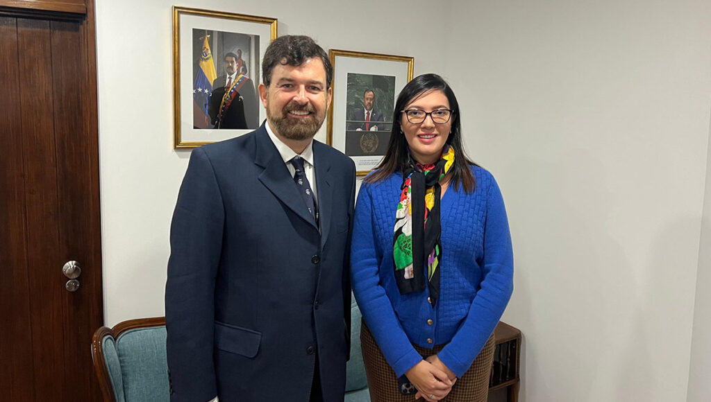 O Cônsul Geral de Tonga, Anthony Bailey, visita o Embaixadora da Venezuela - Consulate General of the Kingdom of Tonga in Portugal O Cônsul Geral de Tonga, Anthony Bailey, visita o Embaixadora da Venezuela - Consulate General of the Kingdom of Tonga in Portugal