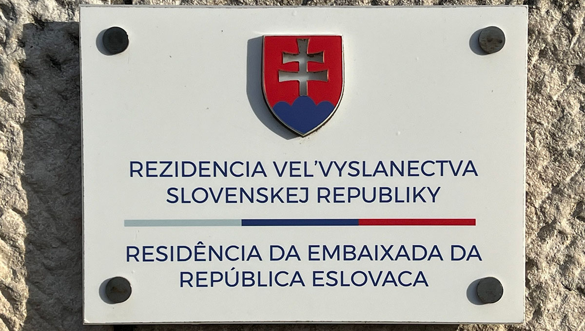 O Cônsul-Geral de Tonga Anthony Bailey efectua uma visita de cortesia ao Embaixador da República Eslovaca - Consulate General of the Kingdom of Tonga in Portugal