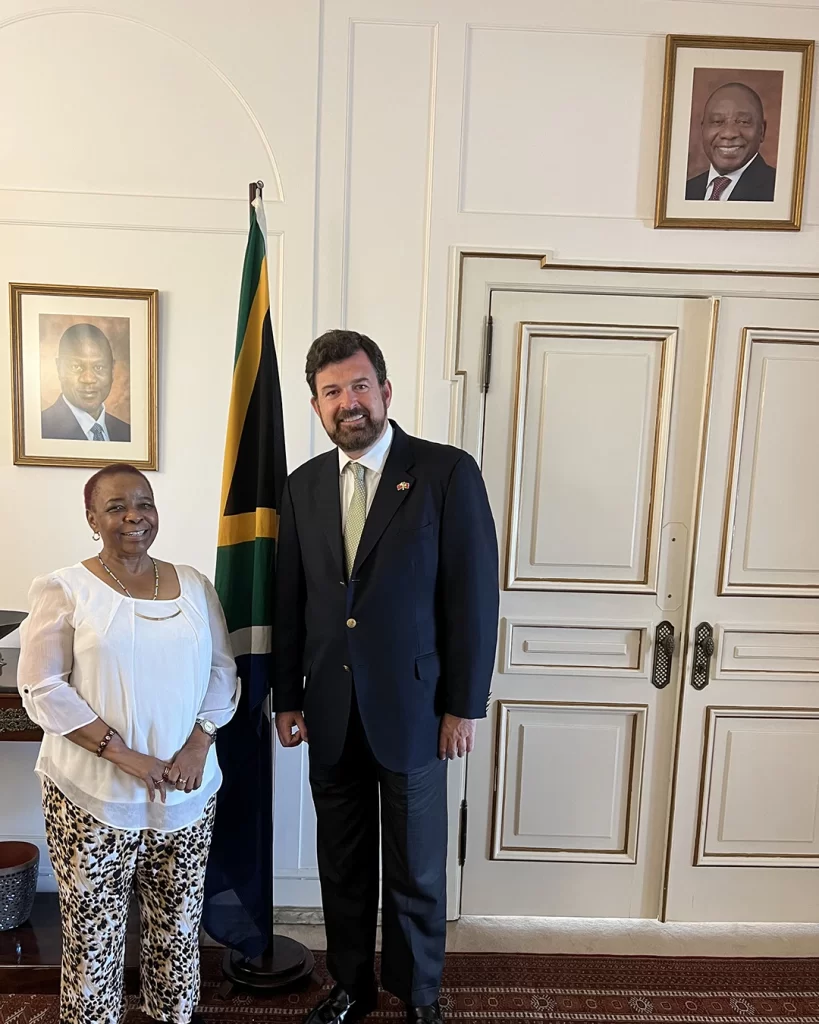 Tonga Hon Consul-General in Portugal pays courtsey visit on the South African Ambassador - Consulate General of the Kingdom of Tonga in Portugal Tonga Hon Consul-General in Portugal pays courtsey visit on the South African Ambassador - Consulate General of the Kingdom of Tonga in Portugal