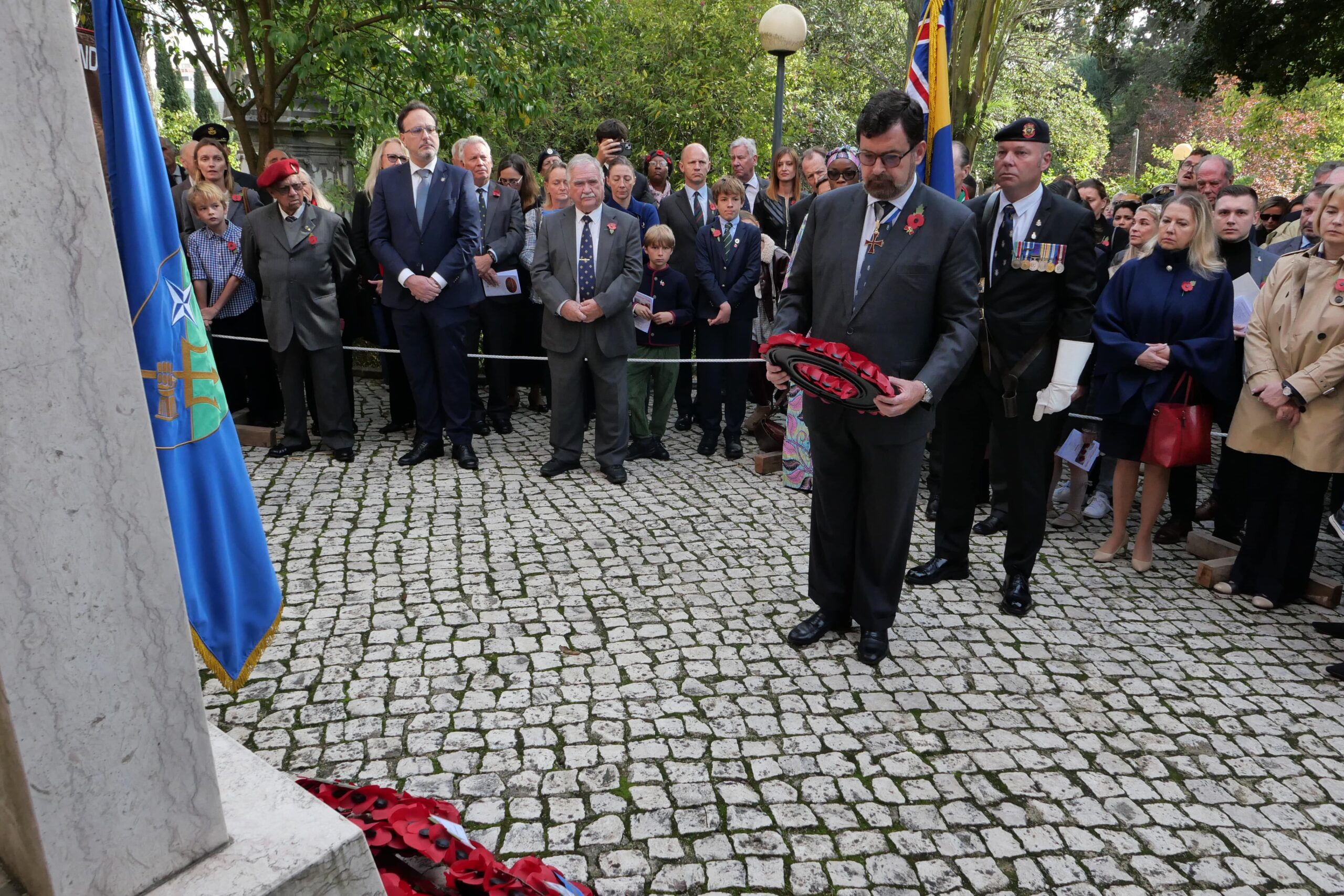 Cônsul-Geral Honorário de Tonga participa pela primeira vez nas cerimónias do Remembrance Sunday de 2025 em Lisboa. - Consulado Geral Honorário do Reino de Tonga na República Portuguesa