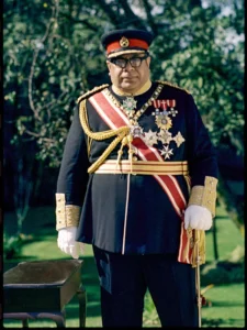 Monarquia Constitucional - Consulado-Geral do Reino de Tonga na República Portuguesa