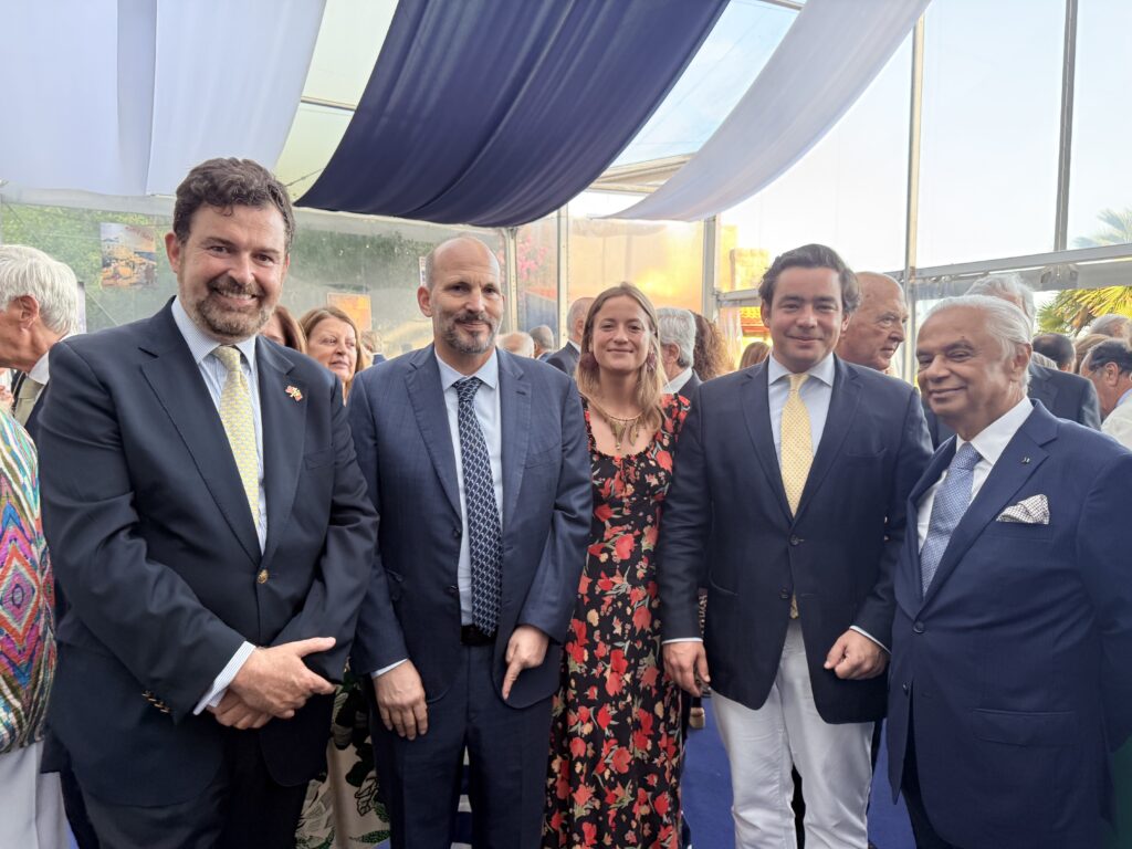 O Cônsul-geral de Tonga participa nas celebrações da ascensão ao trono do Príncipe do Mónaco - Consulado-Geral do Reino de Tonga na República Portuguesa