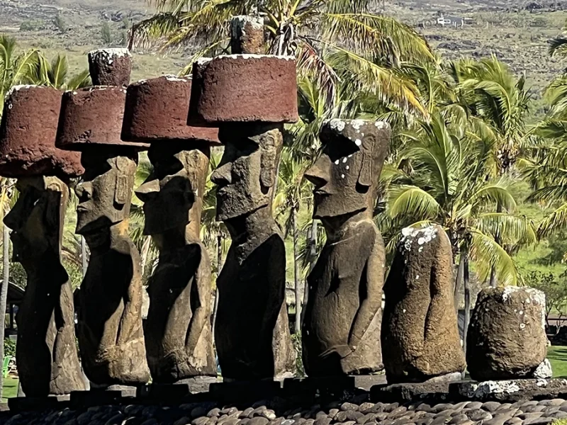 Tonga Hon Consul General Anthony Bailey visits Papa Nui - Easter Island 02