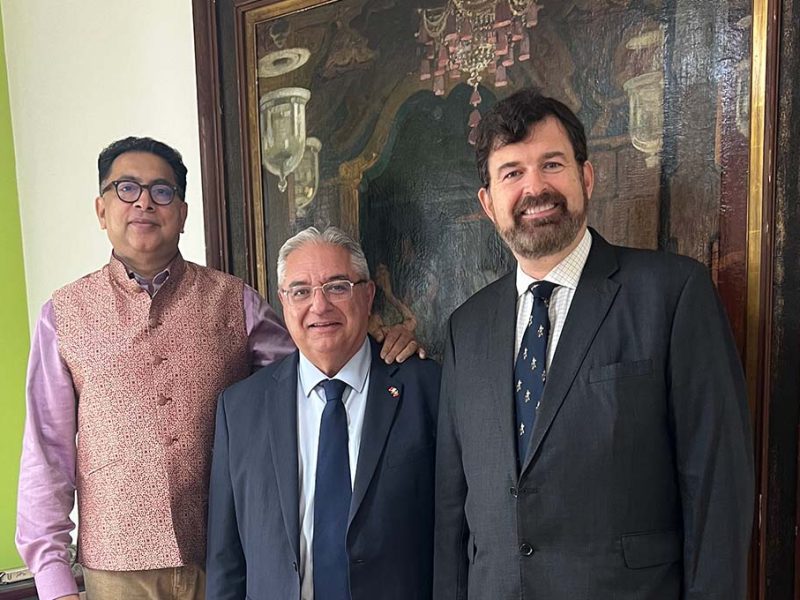 tonga-hon-consul-general-meets-with-ambassador-of-tuvalu-in-lisbon